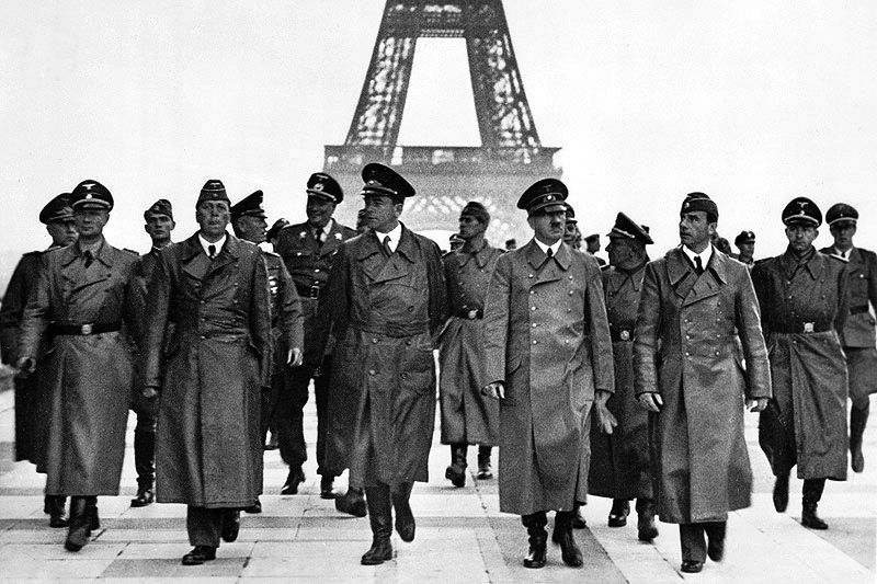 Hitler-in-paris