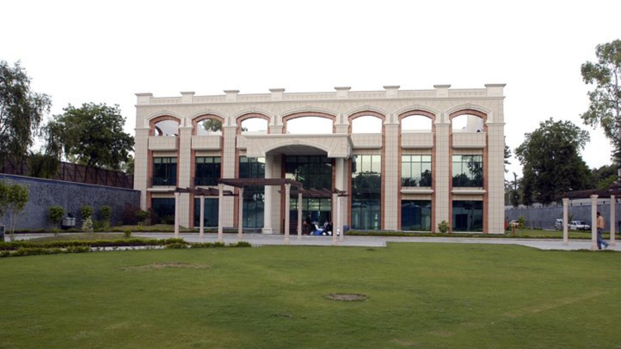 IIPM campus Delhi