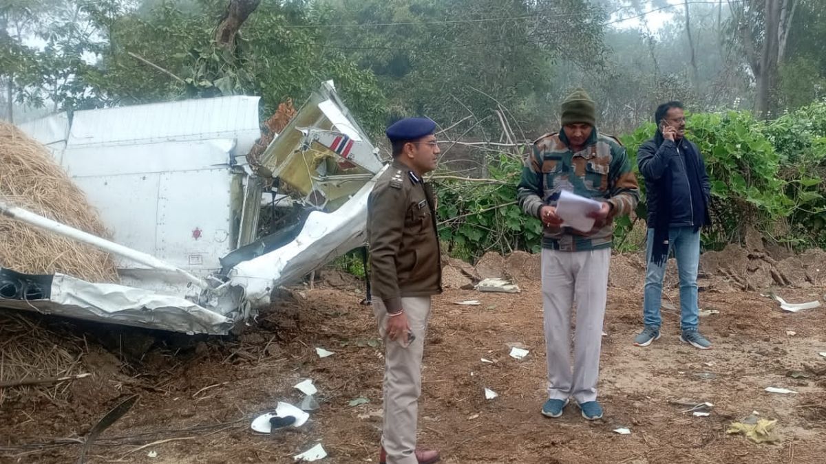 madhya pradesh plane crash photos