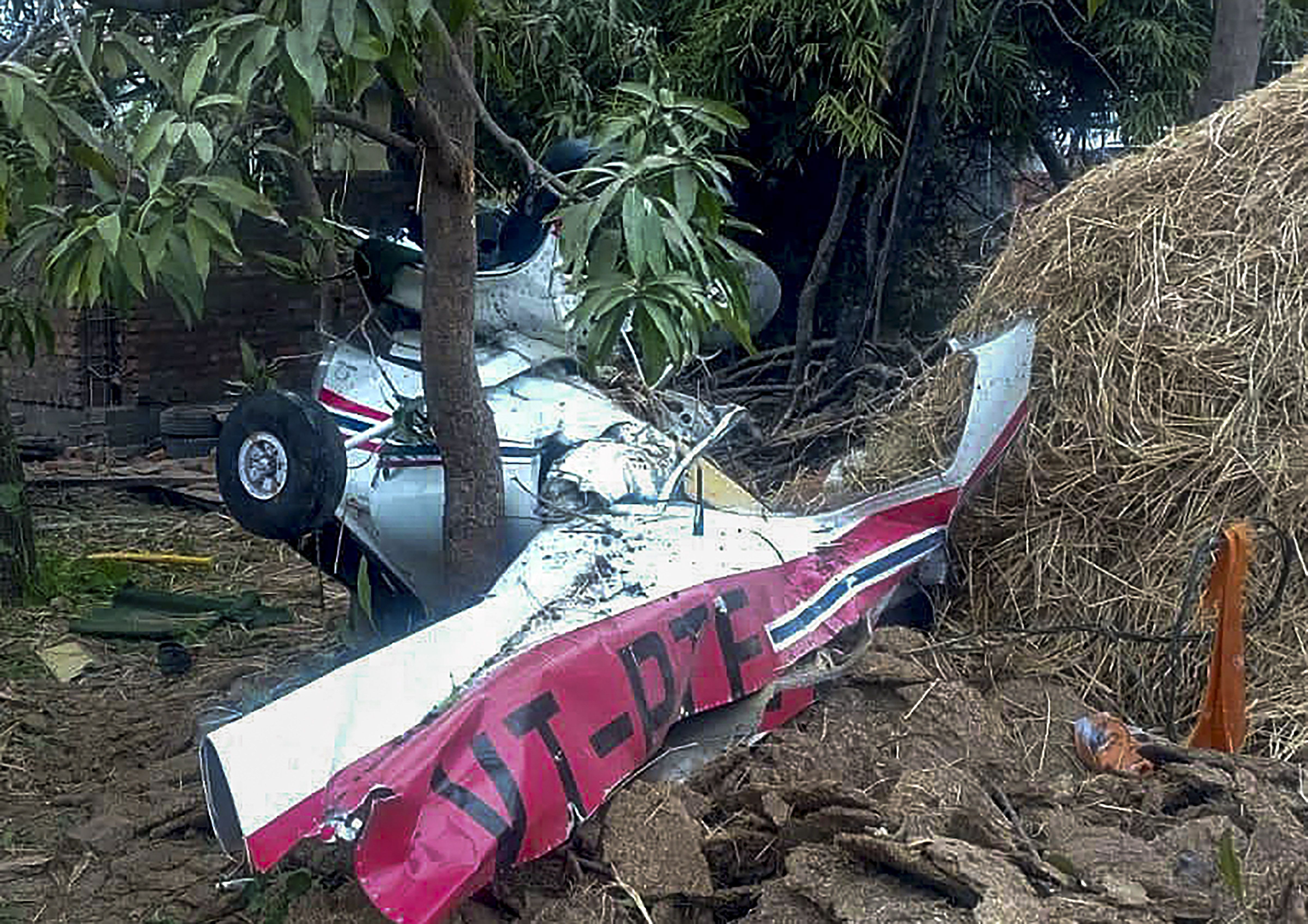 trainee plane crashed in Rewa