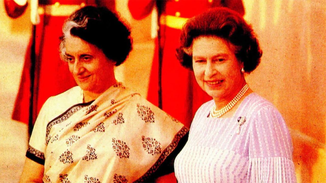 Queen Elizabeth with Indira Gandhi