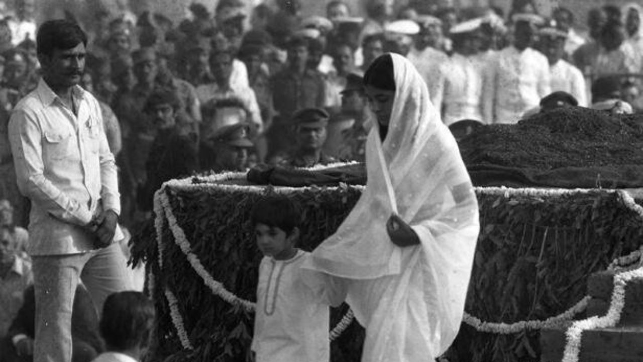 maneka gandhi