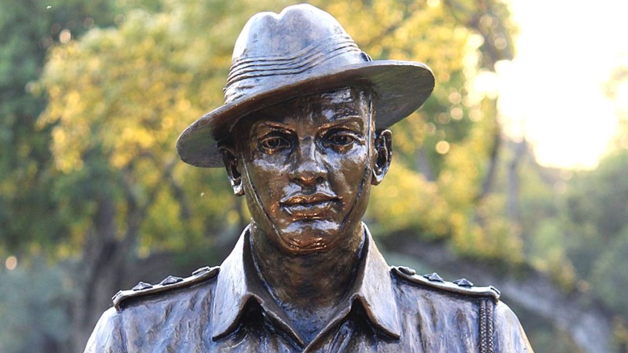 Manoj Kumar Pandey statue