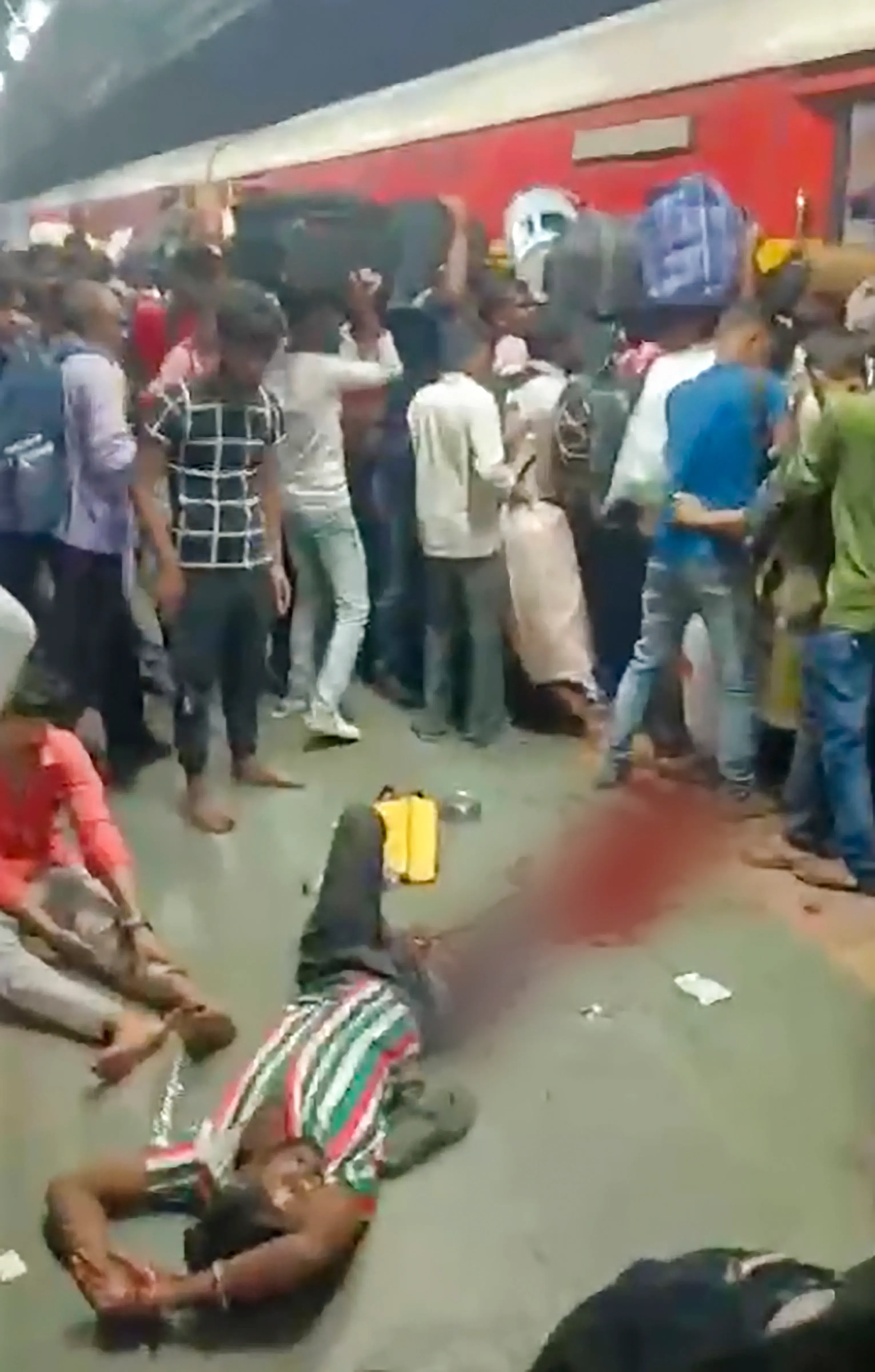 bandra terminus stampede