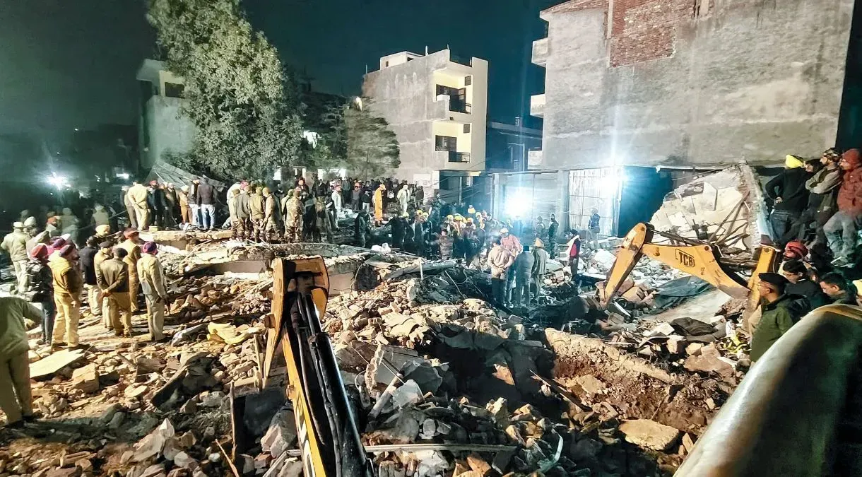 mohali building accident