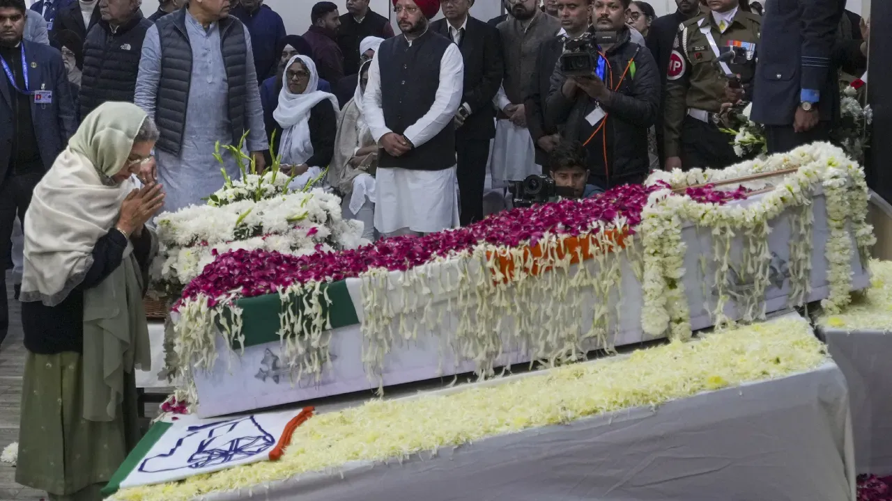 Manmohan Singh Wife