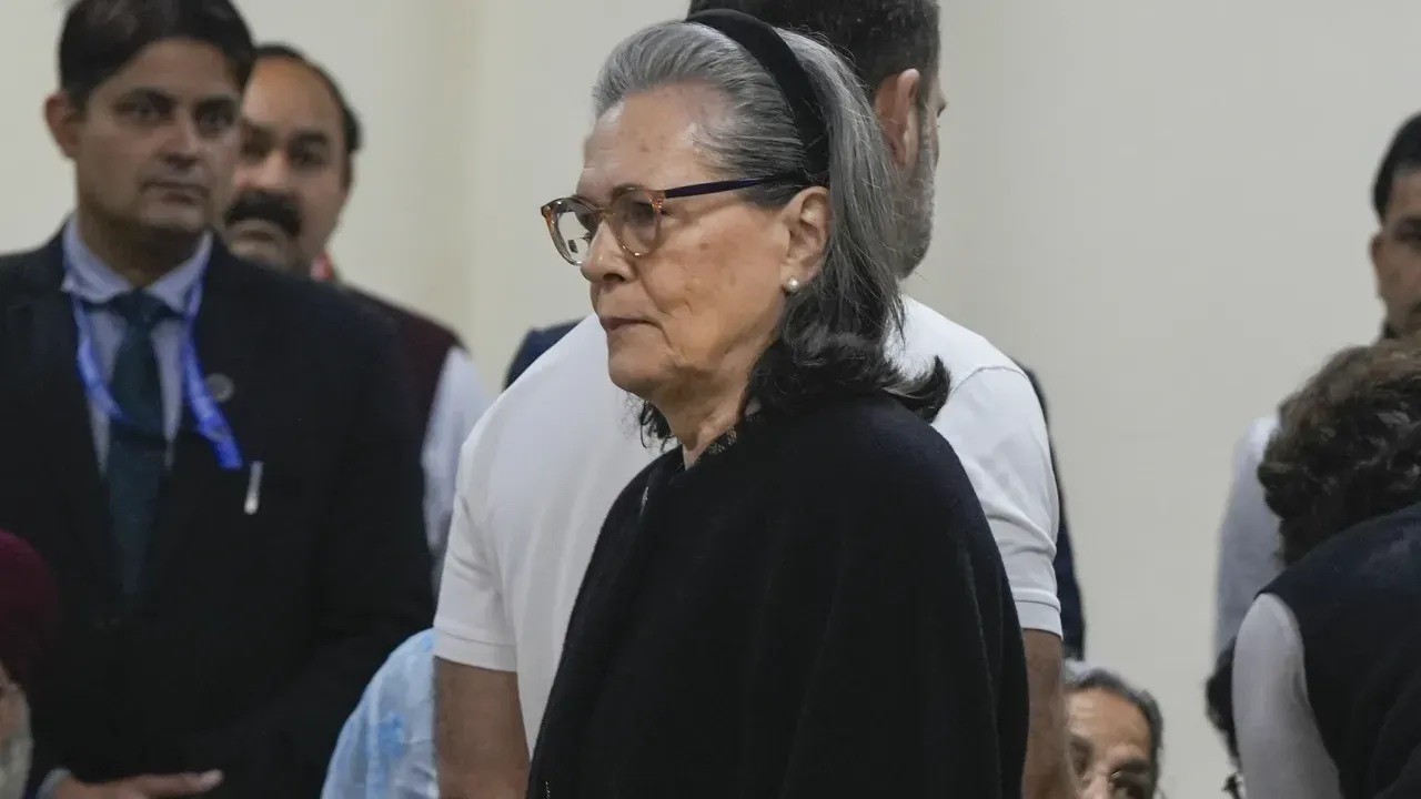 Sonia Gandhi Paid Tribute to Manmohan Singh