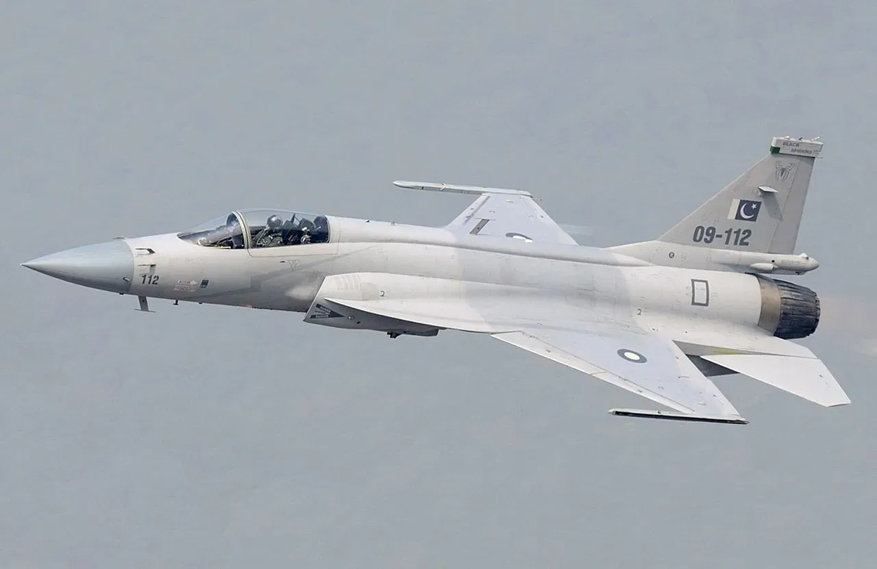 JF17