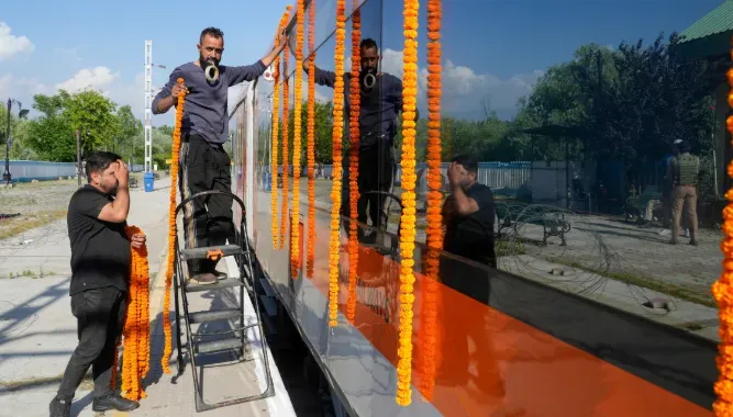 vande bharat kashmir
