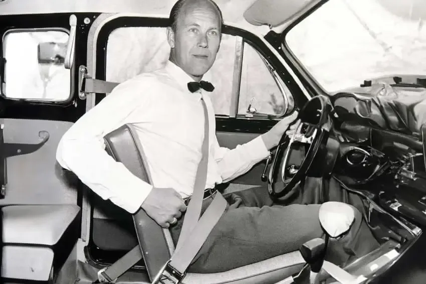 seat belt history
