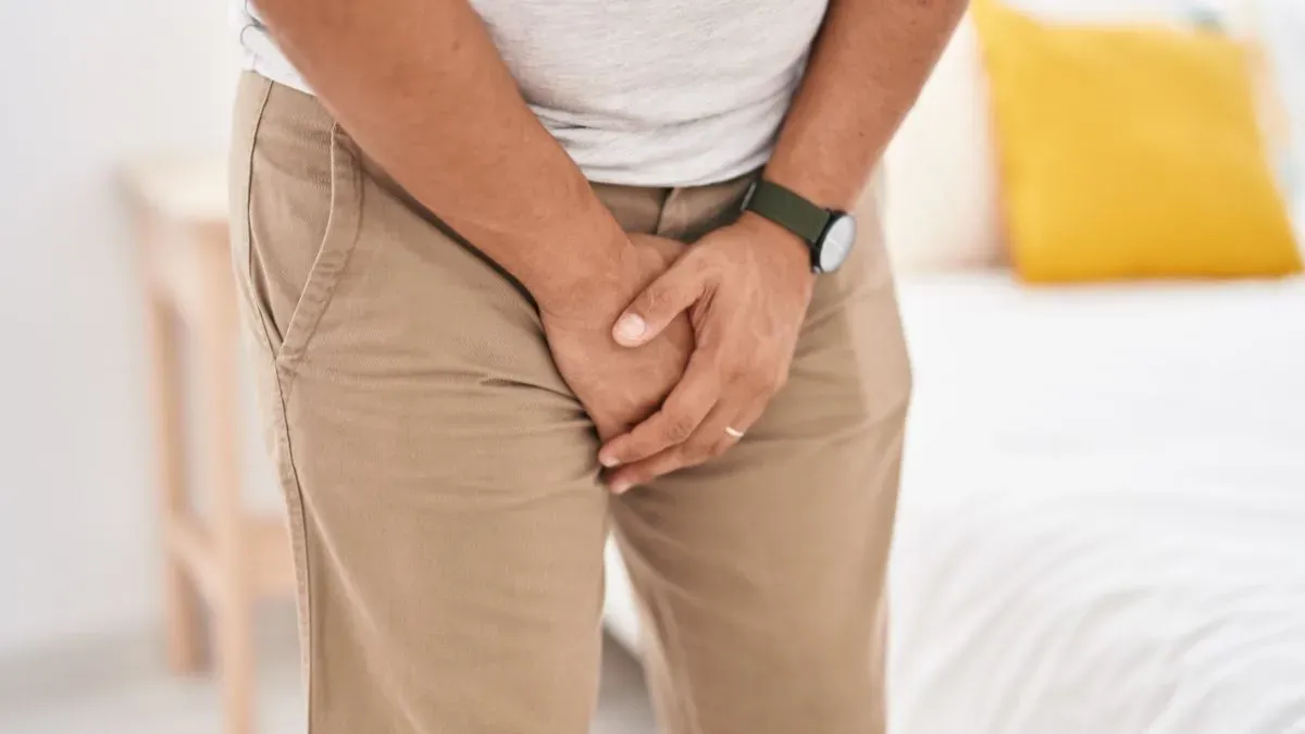 testicular pain