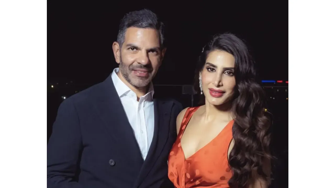Sunjay Kapur Wife
