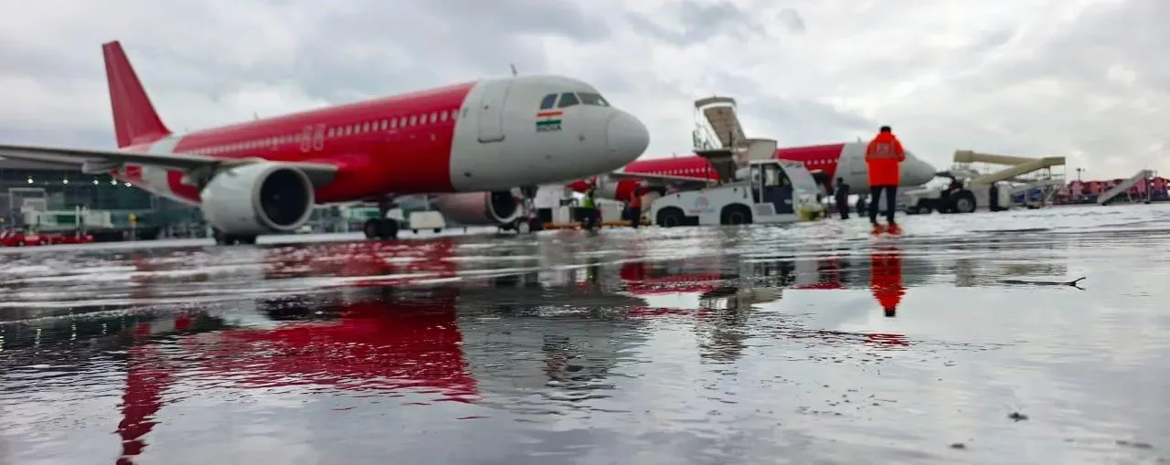 kolkata airport waterlogged