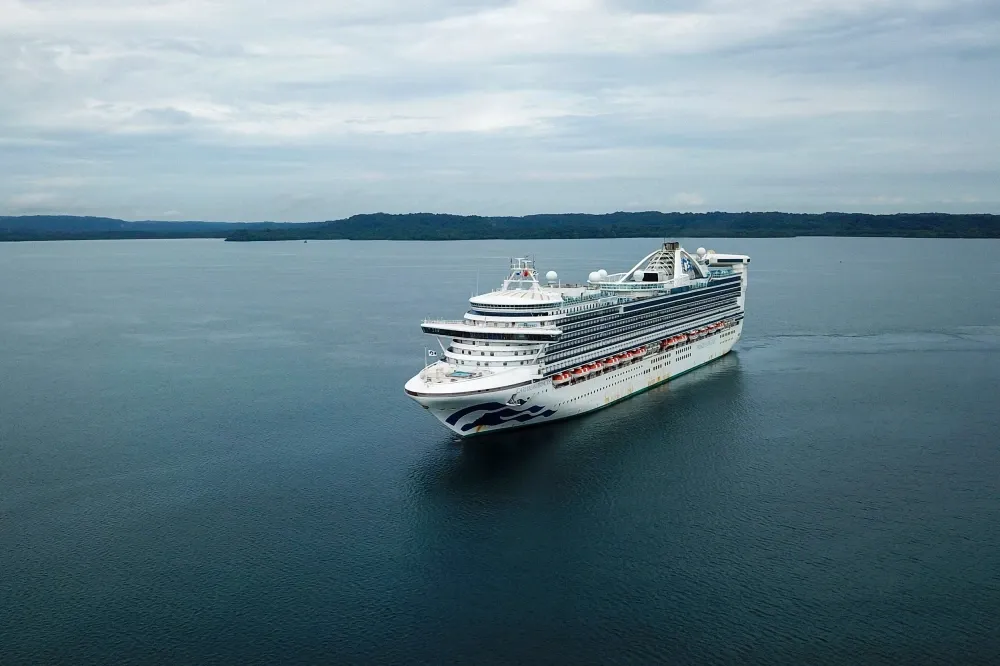 cruise ship