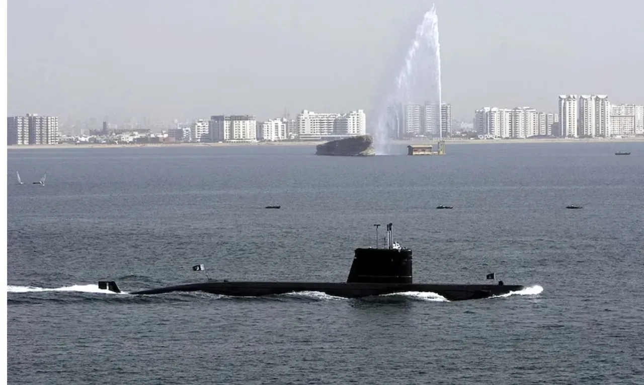 Pakistan_hangor_class_submarine
