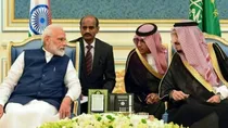 PM modi with gulf countries leaders