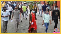 परीक्षा देने के लिए जाते अभ्यर्थी (सांकेतिक तस्वीर- PTI)