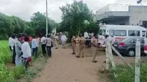 Maharashtra 9 family members found dead