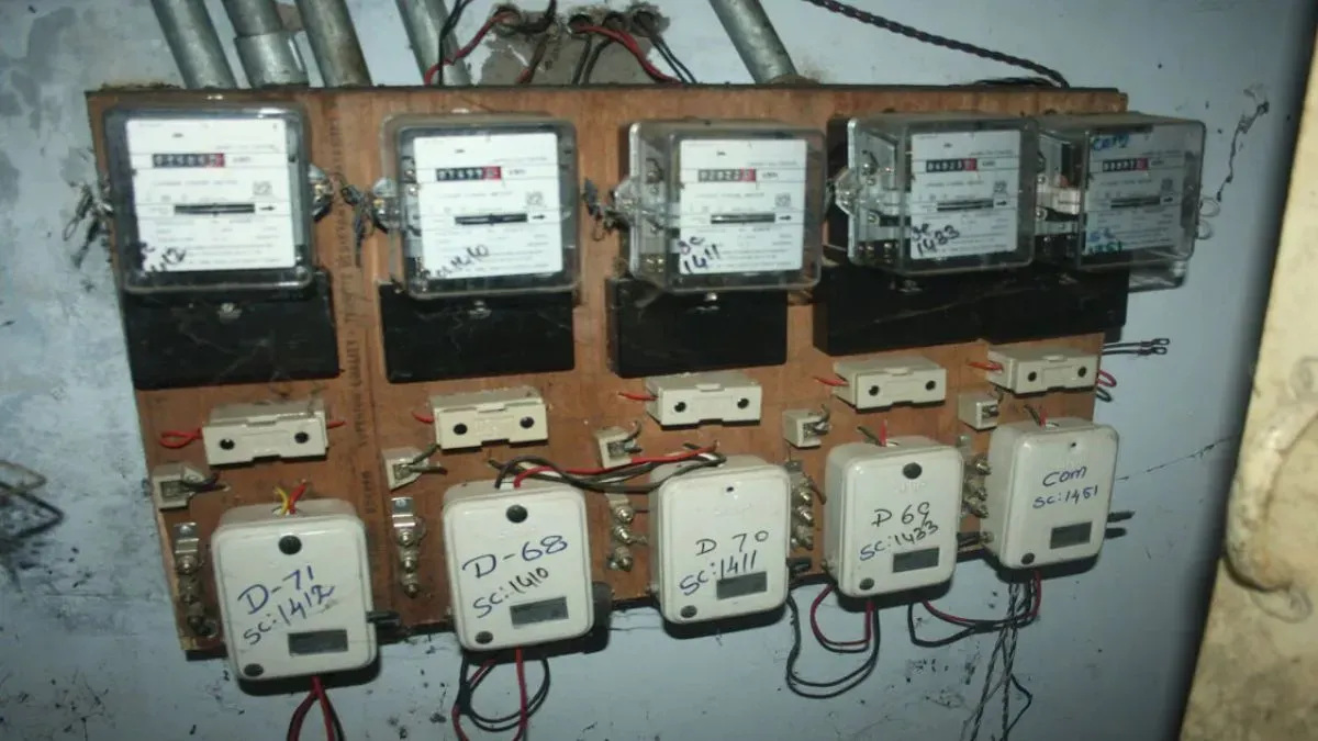 बिजली का बिल आया 34 अरब, बहू का बीपी बढ़ गया, ससुर अस्पताल में भर्ती