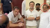 Rahul Gandhi meet Priest George Ponnaiah