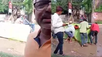 E-rickshaw overturns in Balia, UP Video Viral