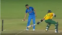 Deepak Chahar gives Tristan Stubbs fear of run out