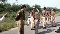 Mathura Yamuna Express Way Suitcase Woman Dead Body 