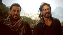 salman-shahrukh-pathaan