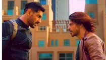shah rukh khan john abraham dubai pathaan