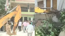 Prayagraj Bulldozer Action Atiq Ahmad Close Aid Safdar Ali house