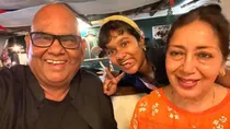 satish kaushik, shashi kaushik and his daughter