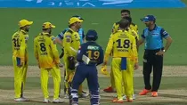 Dhoni Fight with umpire
