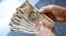 tax exemption on leave encashment is increased up to 25 lakh