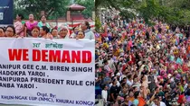 Women from a viral video of Manipur accused police, said we were given to the mob by police.