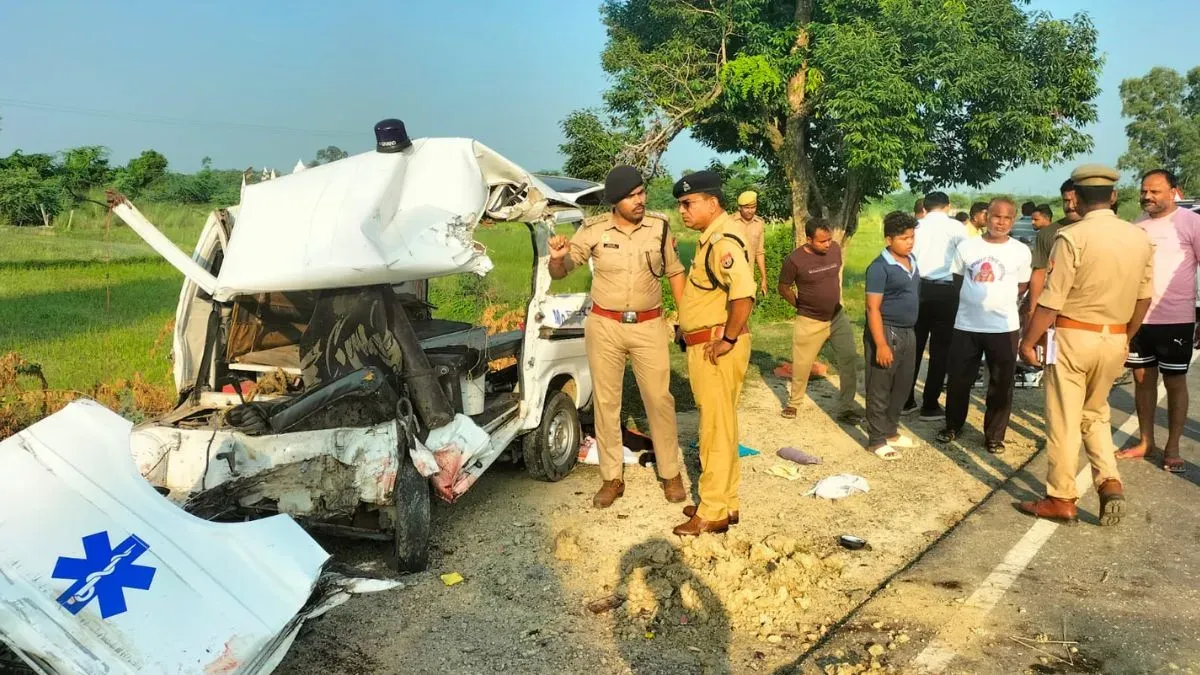 मृत पिता का शव ले जा रहे थे, किसी ने सड़क पर टक्कर मार परिवार ही खत्म ...