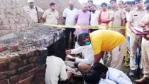 bhilwara minor gangraped killed dead body burnt furnace police negligence two suspended congress bjp 