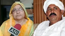 Naresh tikait photo aaj tak