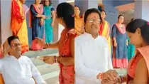 bihar teacher viral video rakhi 