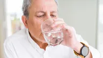 what causes achalasia cardia that makes swallowing of food difficult and how to treat it