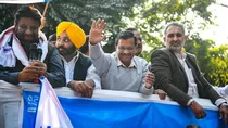 Punjab teachers as bus in-charges to ferry AAP workers for Kejriwal rally