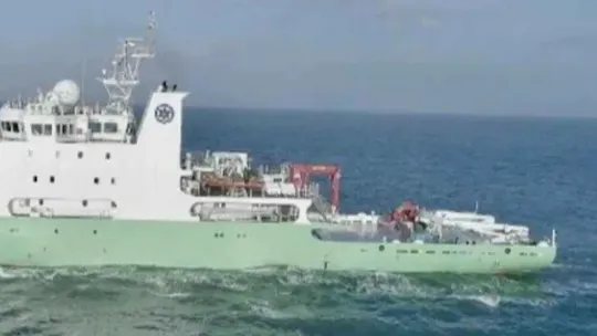 Chinese research vessel is expected to reach on 25 october to its destination.