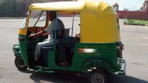 bikers looted hungary female diplomat purse mobile phone near lodhi colony delhi