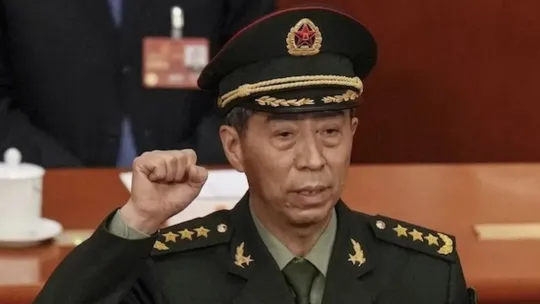 China's Defence Ministe removed from post