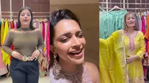 just looking like a wow, meme, jasmine kaur, viral video