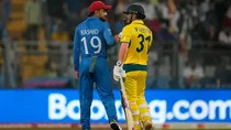 Warner-Rashid engaged in heated talks.(Photo-AP)