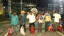pakistan released 80 indian fishermen from karachi jail handed over to indian authorities at wagah border 