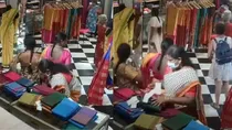 group of women steals saree chenni 