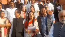 opposition congress aap shivsena dmk rjd reacts to mahua explusion from loksabha