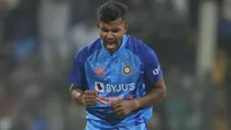 indian pacer shivam mavi bought by lucknow super giants at price of 6 crore 40 lakhs