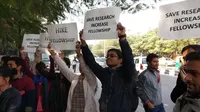 manf scholars demand hike in fellowship discontinued by government
